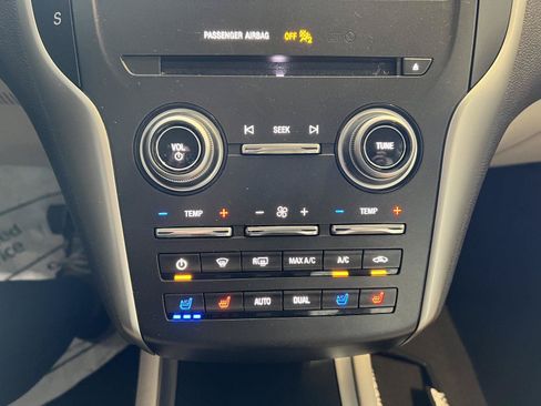 Used 2019 Lincoln MKC Reserve w/ MKC Climate Package AWD/4WD image 40