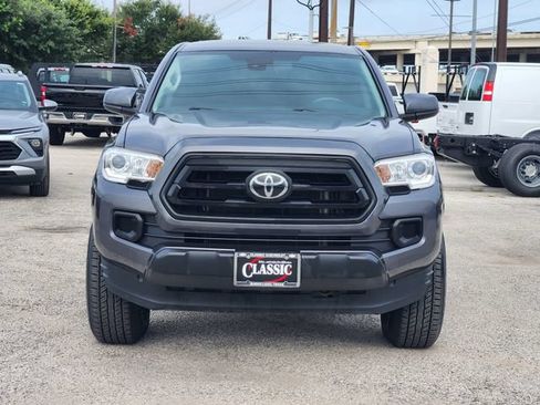 Used 2022 Toyota Tacoma SR AWD/4WD image 2