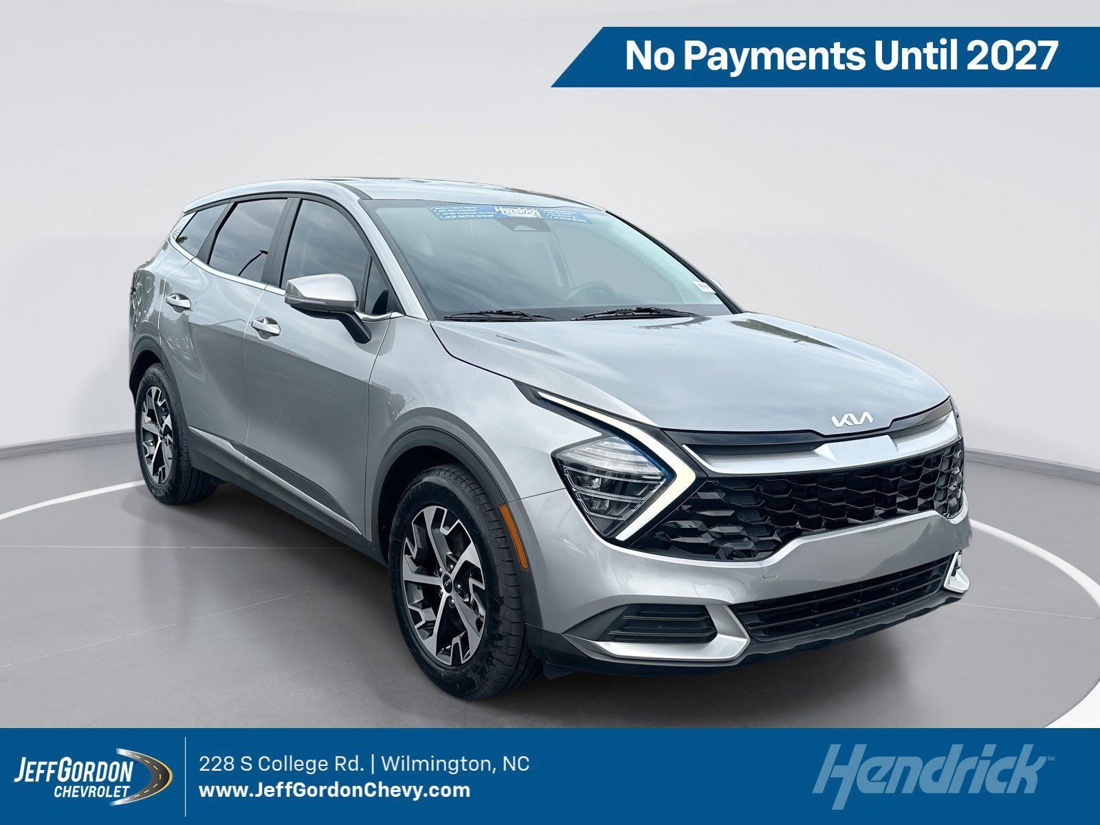 Used 2024 Kia Sportage EX FWD image 1