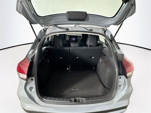 Used 2023 Nissan Kicks SV image 24