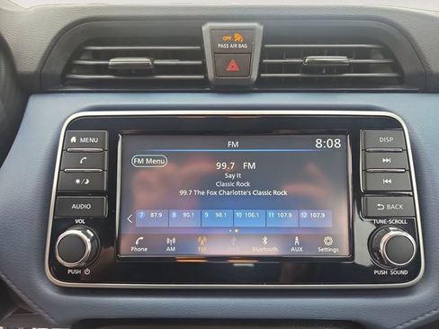 Used 2023 Nissan Versa SV FWD image 21