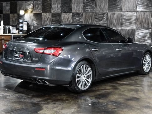 Used 2016 Maserati Ghibli image 10
