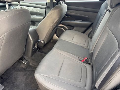 Certified 2025 Hyundai Tucson SE image 10