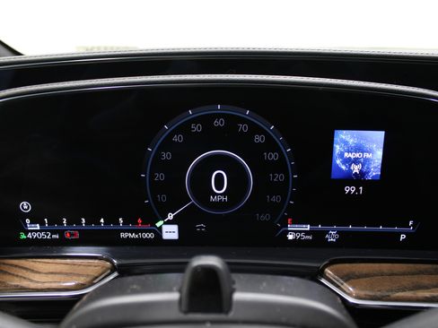 Certified 2024 Cadillac Escalade ESV Sport Platinum image 14