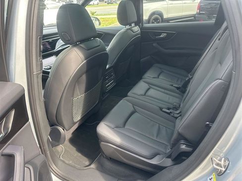 Used 2025 Audi Q7 3.0T Premium Plus AWD/4WD image 19