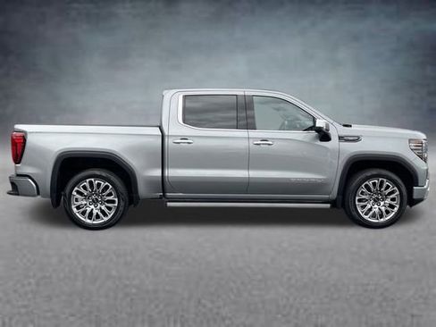 Used 2023 GMC Sierra 1500 Denali Ultimate image 4