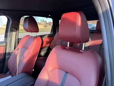 Certified 2025 MAZDA CX-70 Plug-In Hybrid w/ Premium Plus image 15