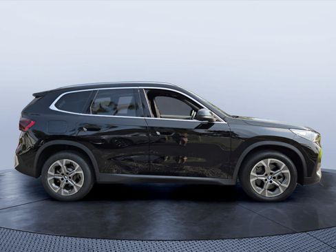 Used 2023 BMW X1 xDrive28i w/ Premium Package AWD/4WD image 7
