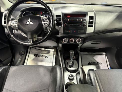 Used 2010 Mitsubishi Outlander XLS AWD/4WD image 23
