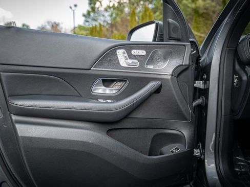 Used 2022 Mercedes-Benz GLS 450 4MATIC image 48