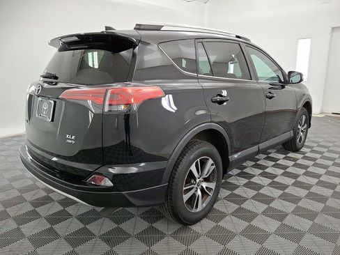 Used 2018 Toyota RAV4 XLE w/ Plus Extra Value Package AWD/4WD image 16