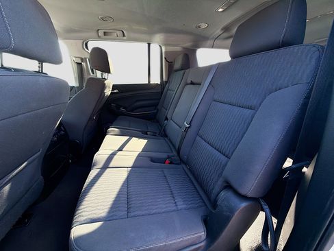 Used 2020 Chevrolet Suburban LS image 21