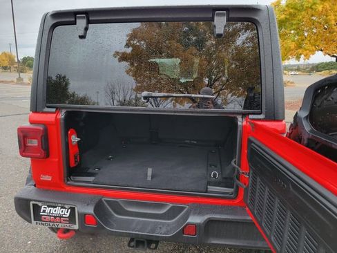 Used 2024 Jeep Wrangler Unlimited Rubicon image 14