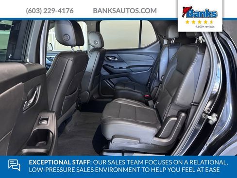 Certified 2023 Chevrolet Traverse LT w/ Rear Camera Mirror Package image 12