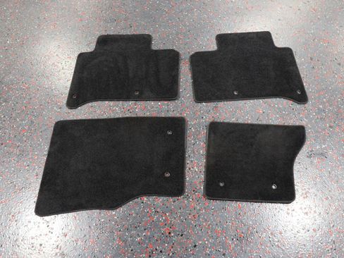 Used 2017 Land Rover Range Rover Sport SE image 66