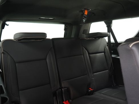 Used 2024 Chevrolet Suburban Premier AWD/4WD image 13