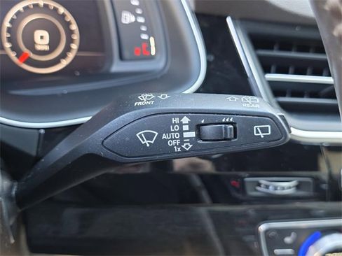 Used 2018 Audi Q7 3.0T Prestige image 37