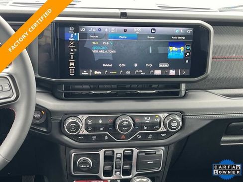Used 2024 Jeep Wrangler Unlimited Rubicon AWD/4WD image 16