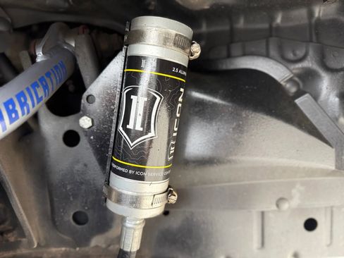 Used 2005 Toyota Land Cruiser image 25