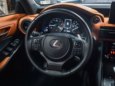 Used 2025 Lexus IS 300 F Sport RWD image 15