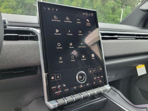 New 2026 GMC Sierra EV Elevation image 14