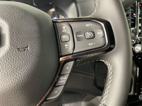 New 2026 RAM 2500 Limited AWD/4WD image 8
