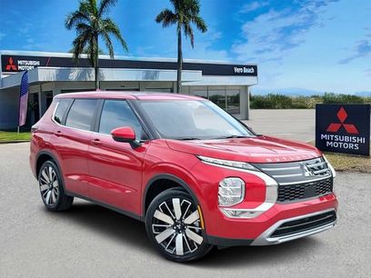 New 2025 Mitsubishi Outlander SE
