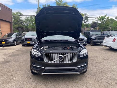 Used 2016 Volvo XC90 T6 Inscription w/ Vision Package AWD/4WD image 11