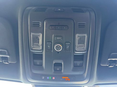 Used 2022 Cadillac Escalade Premium Luxury w/ Performance Package image 28