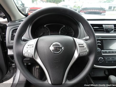 Used 2017 Nissan Altima 2.5 S w/ Power Driver Seat Package FWD image 16