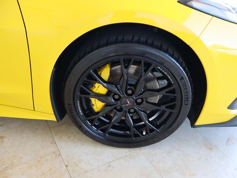 Used 2026 Chevrolet Corvette Stingray Premium Conv w/ Z51 Performance Package RWD image 34