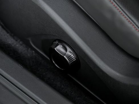 Used 2020 Nissan GT-R NISMO AWD/4WD image 24