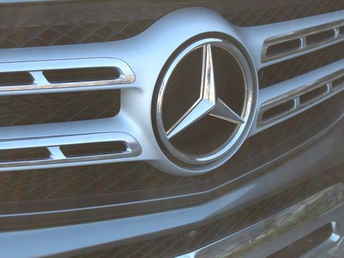 Used 2017 Mercedes-Benz GLS 450 4MATIC image 47