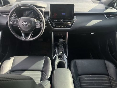 Used 2023 Toyota Corolla Cross AWD Hybrid image 11
