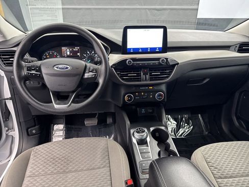Used 2022 Ford Escape SE FWD image 12