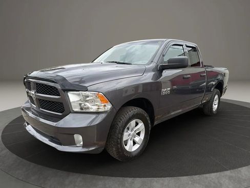 Used 2017 RAM 1500 Express AWD/4WD image 1