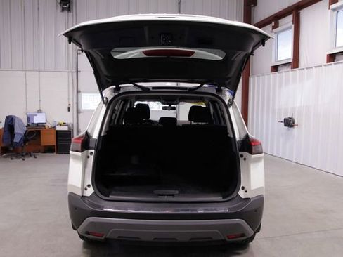 Used 2023 Nissan Rogue SV AWD/4WD image 18