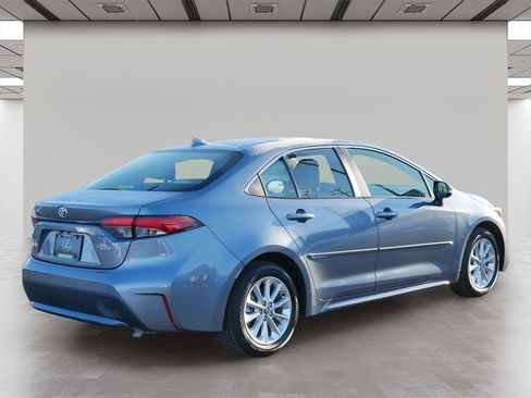 Used 2022 Toyota Corolla XLE image 5
