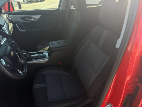 Used 2025 Chevrolet Blazer LT FWD image 36