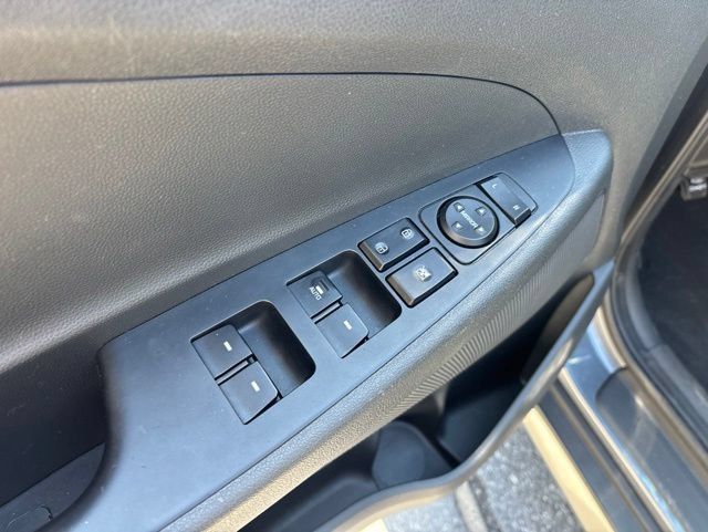 Used 2017 Hyundai Tucson SE w/ SE Popular Package 02 AWD/4WD image 14