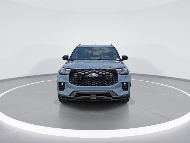 New 2026 Ford Explorer ST-Line w/ ST-Line Street Pack RWD image 3