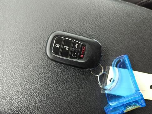 Used 2023 Honda CR-V EX-L image 18