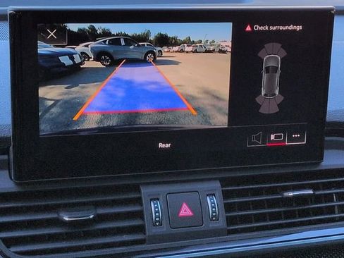 Used 2022 Audi SQ5 Premium w/ Convenience Package image 20