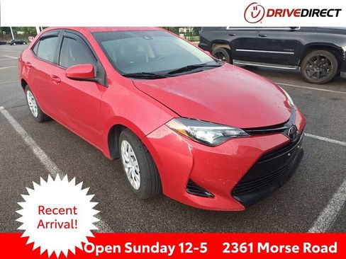 Used 2017 Toyota Corolla LE FWD image 1