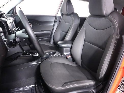 Used 2019 Kia Soul FWD image 26