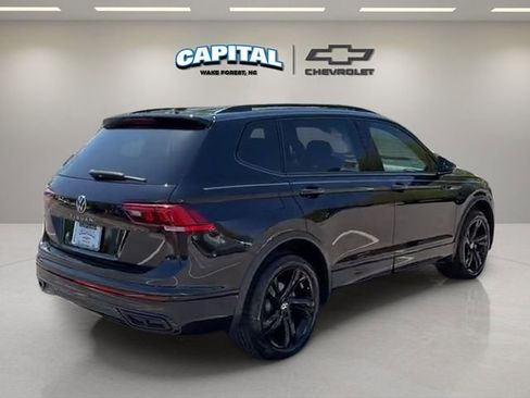 Used 2023 Volkswagen Tiguan SE R-Line FWD image 7