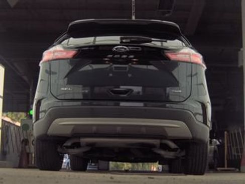 Used 2023 Ford Edge SEL w/ Convenience Package AWD/4WD image 7