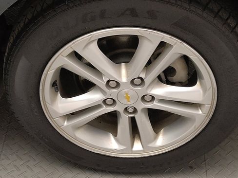 Used 2018 Chevrolet Cruze LT w/ Sun And Sound Package image 31