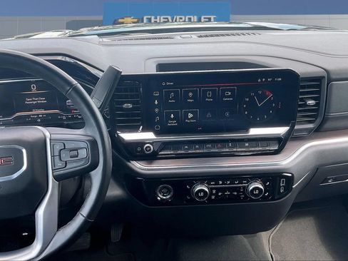 Used 2024 GMC Sierra 1500 SLT AWD/4WD image 10