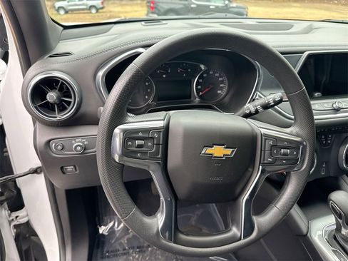 Used 2022 Chevrolet Blazer LT image 16